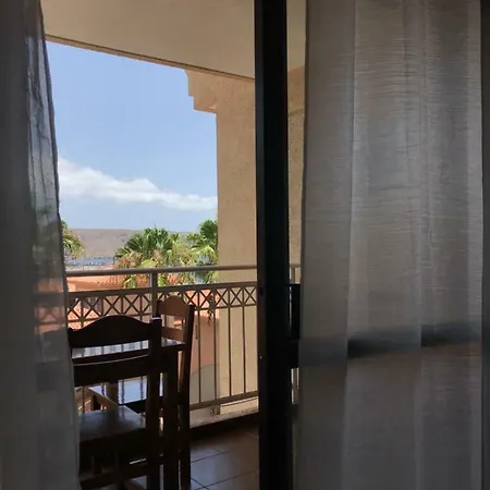 Compostela Beach 3* Playa de las Americas (Tenerife)